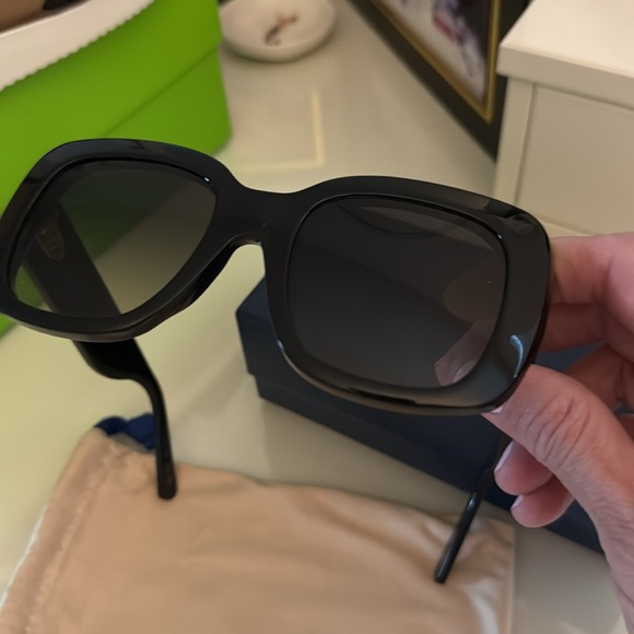 😎Louis Vuitton LV Empreinte Square Sunglasses😎 - Picture 15 of 16